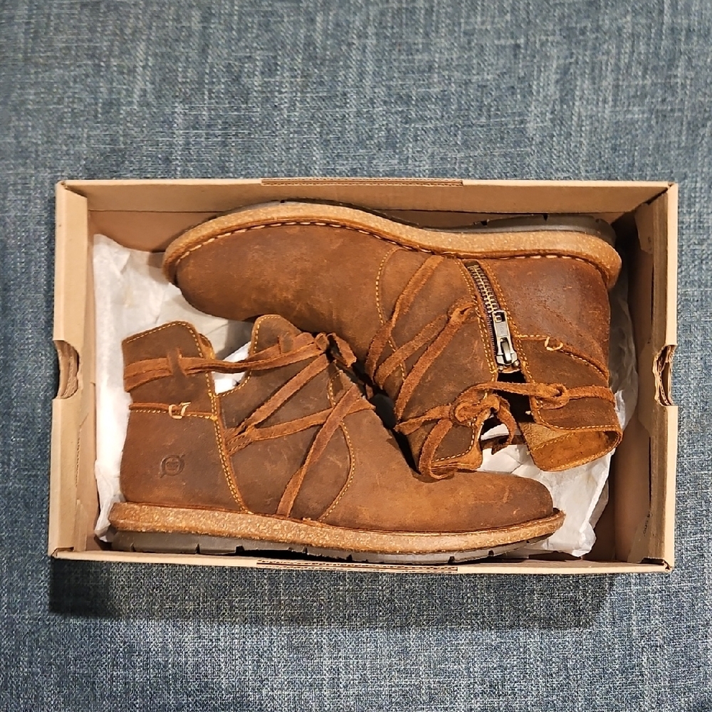 BORN Tarkiln Brown Leather Ankle Boots